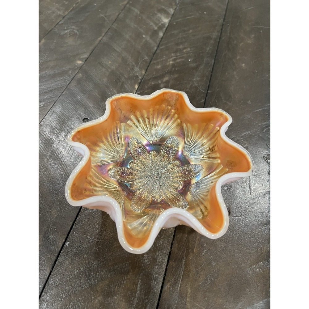Dugan PETAL AND FAN Peach Opal Carnival Glass Berry Sauce Bowl c. 1910 Antique‎